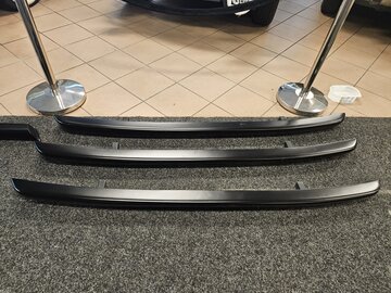 Voorbumper Ferrari 400 (repro) ongespoten